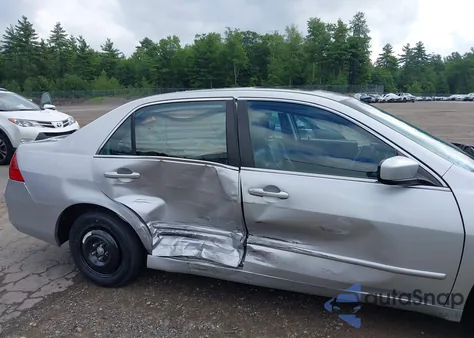 2007 Honda Accord 3.0 Ex z USA, uszkodzony, nr VIN 1HGCM665X7A059764